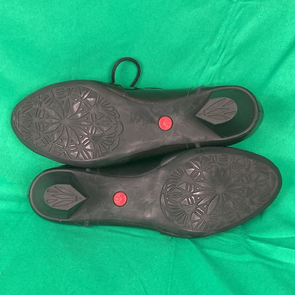 Adorable dark grey patent Camper laced heels size 39/8 - Picture 4 of 4